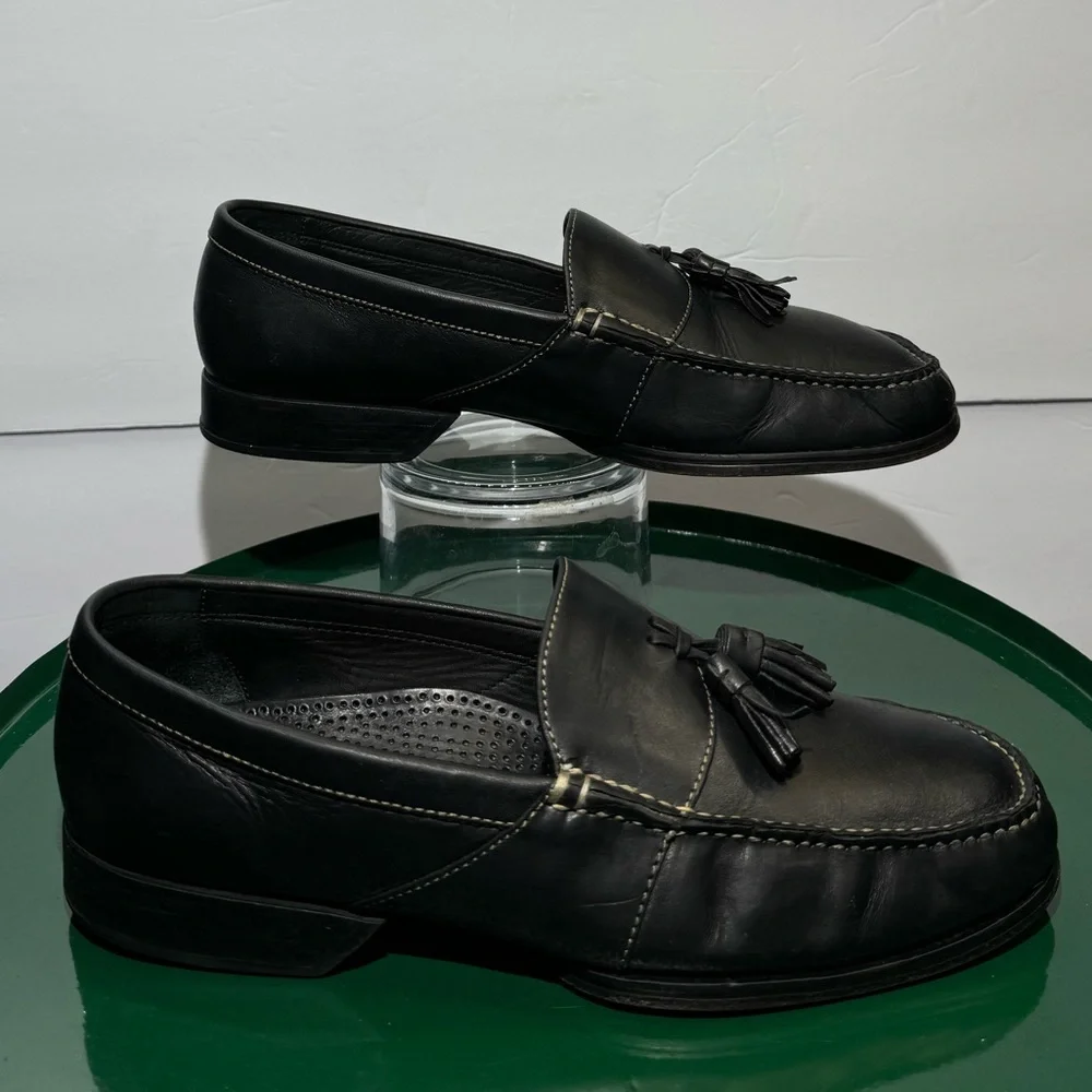 Cole Haan Country Black Leather Tasseled  Loafers 9.5M  C01943‎